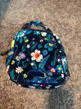 Vera Bradley Navy Quilted lunchbox with Teal & Yellow Floral Print